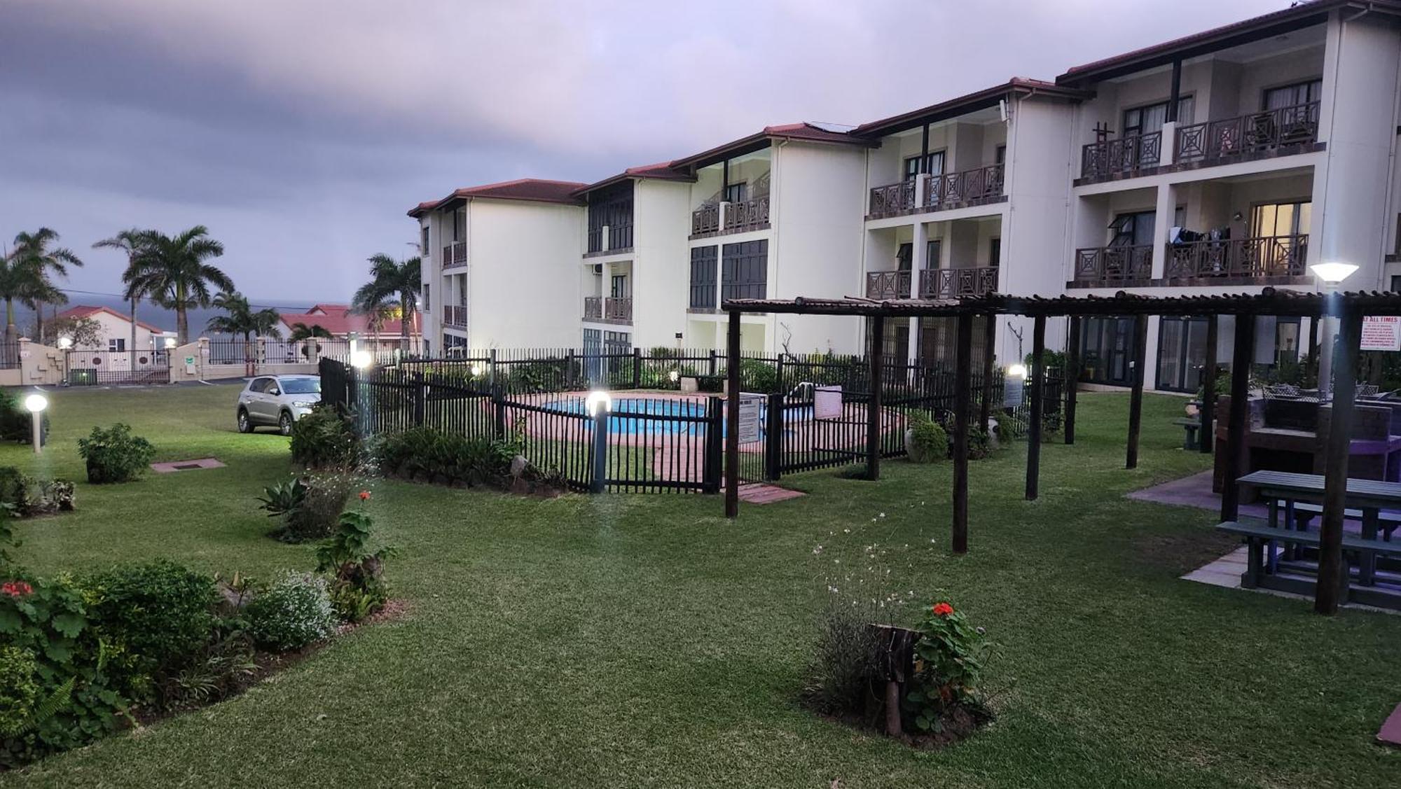Topanga 17 Uvongo Beach Eksteriør bilde