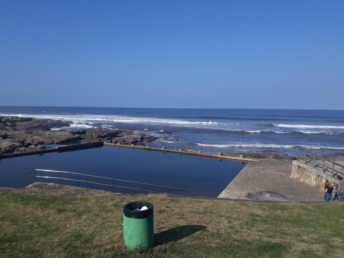 Topanga 17 Uvongo Beach Eksteriør bilde